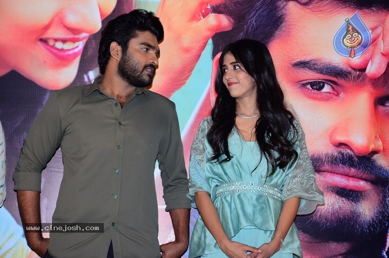 Sammathame Movie Trailer Launch - 16 / 20 photos