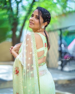 Anasuya Bharadwaj Photos - 4 of 6