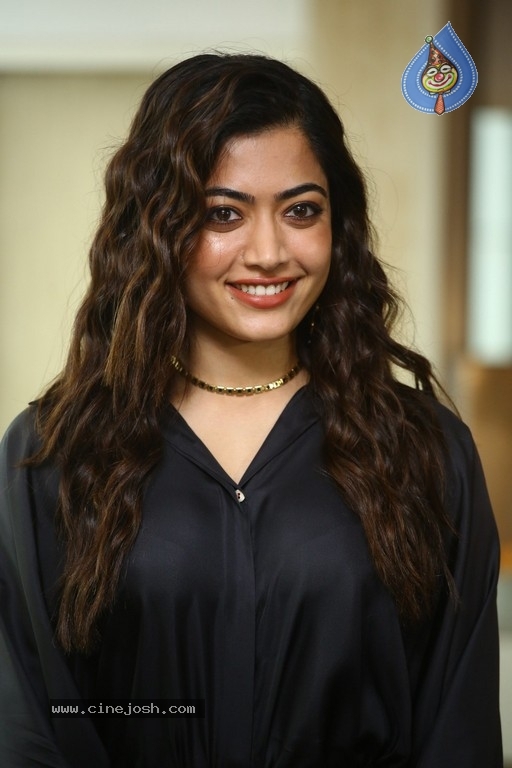 Rashmika Mandanna Photos - 2 / 17 photos