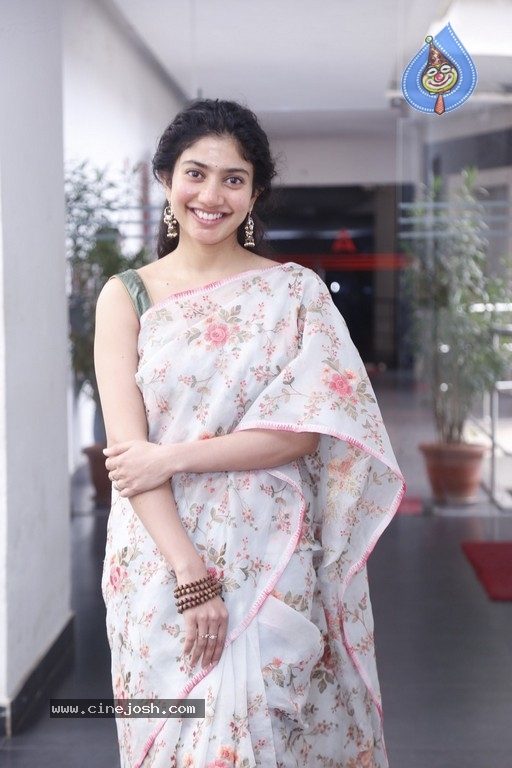 Sai Pallavi Photos - 16 / 20 photos