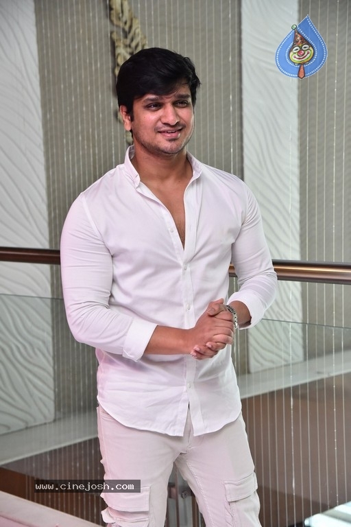 Karthikeya 2 Press Meet - 9 / 21 photos