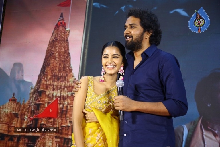 Karthikeya 2 Success Meet - 17 / 30 photos