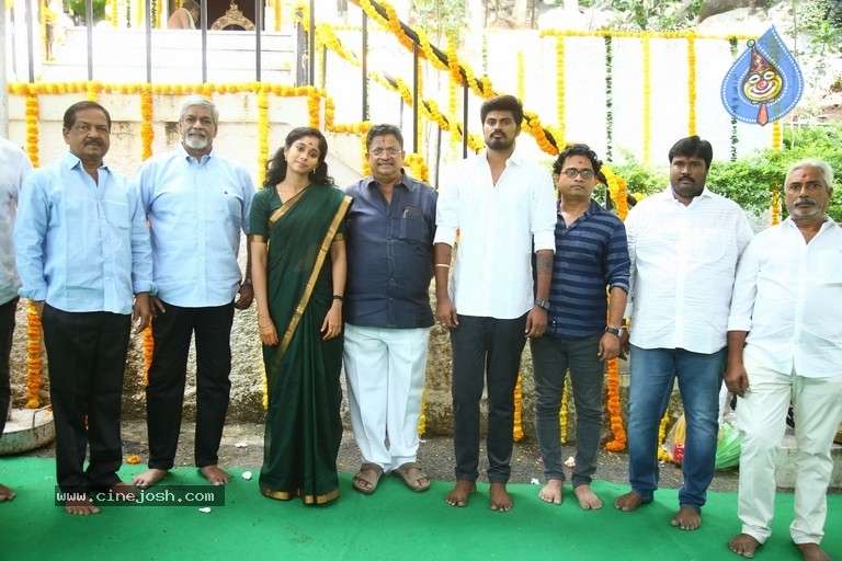 Neekai Nenu Movie Opening - 11 / 21 photos