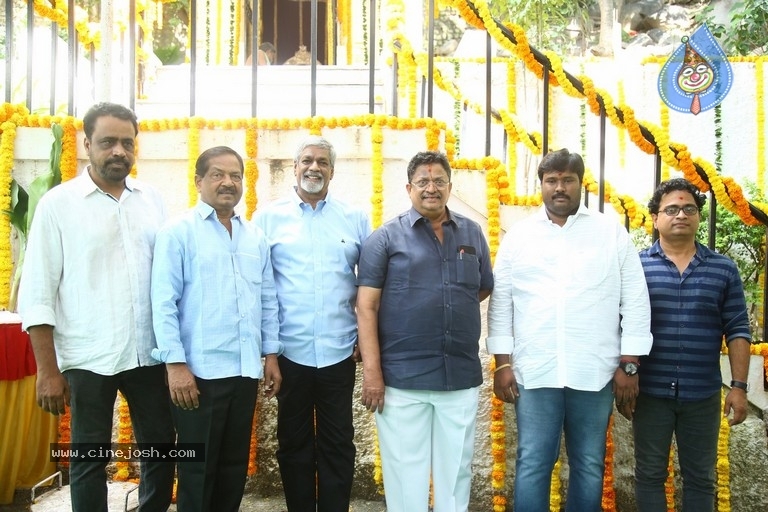 Neekai Nenu Movie Opening - 14 / 21 photos