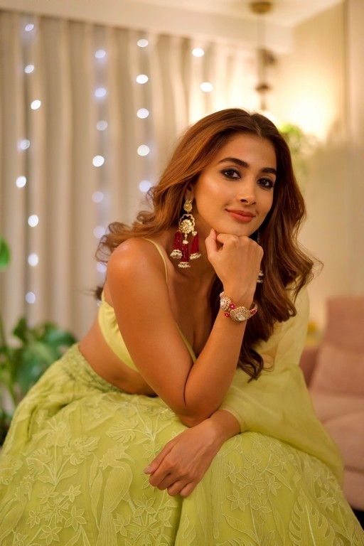 Pooja Hegde Diwali Celebrations  - 7 / 7 photos