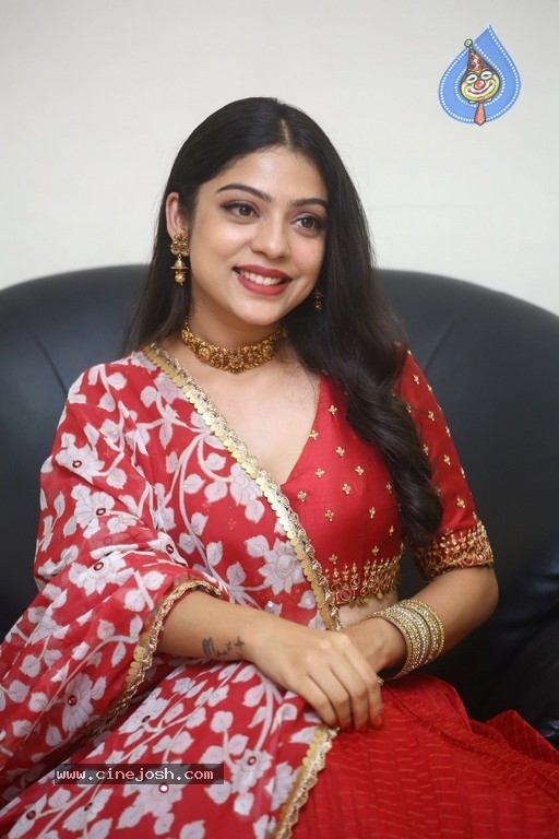 Varsha Bollamma Photos - 9 / 19 photos