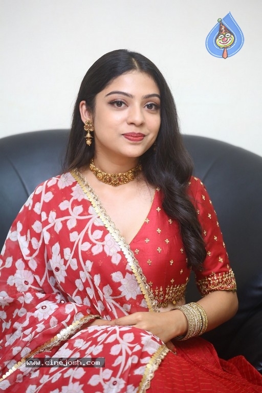 Varsha Bollamma Photos - 10 / 19 photos