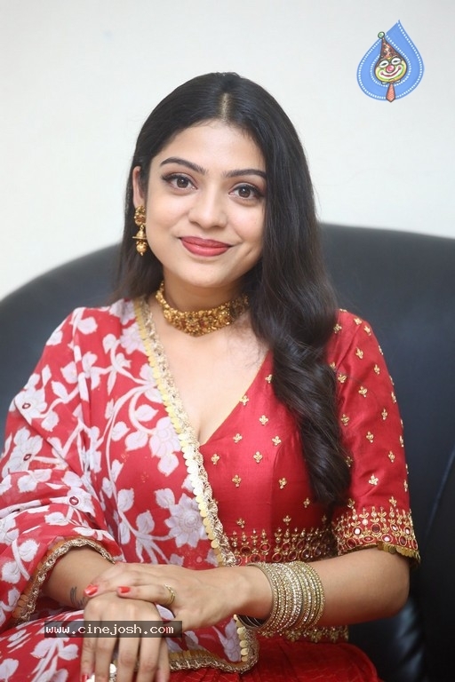 Varsha Bollamma Photos - 13 / 19 photos