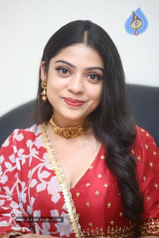 Varsha Bollamma Photos - 14 / 19 photos