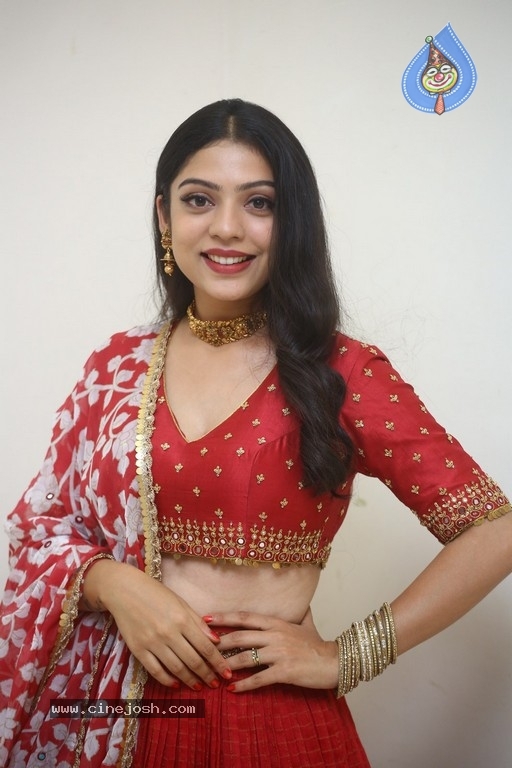 Varsha Bollamma Photos - 18 / 19 photos