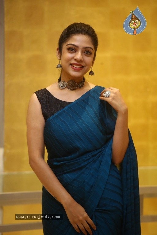 Varsha Bollamma Photos - 10 / 19 photos