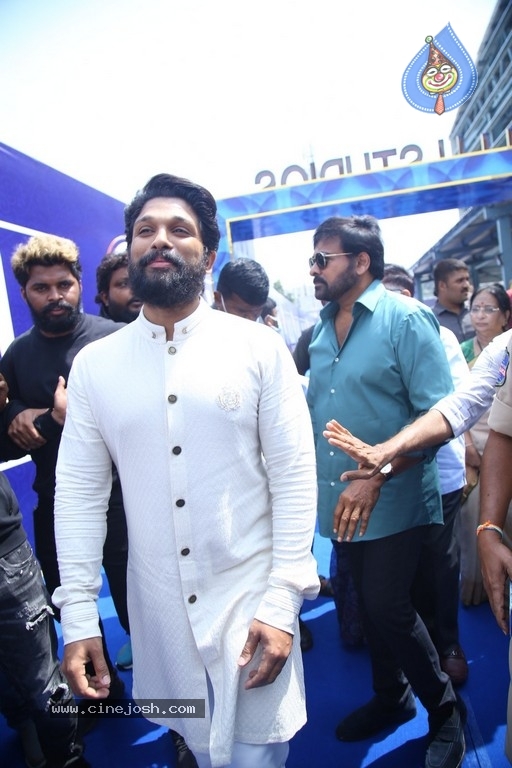 Allu Studio Grand Launch - 36 / 62 photos