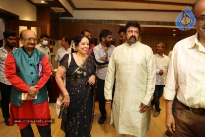 Felicitation of L Vijayalakshmi by Balakrishna - 3 of 21