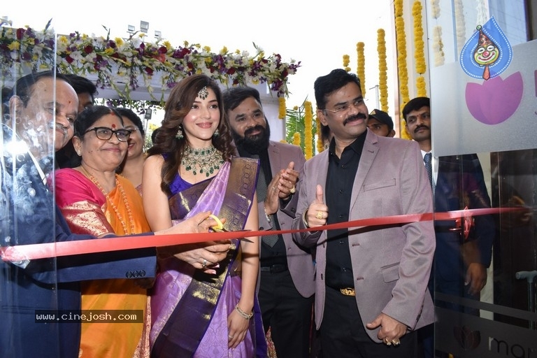 Mehreen Launched Manepally Jewellers - 11 / 21 photos