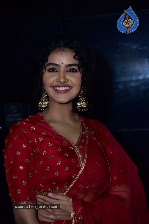 Anupama Parameswaran Photos - 17 / 21 photos