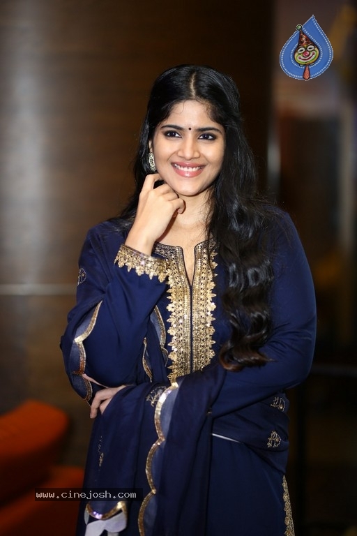 Megha Akash Photos - 12 / 14 photos