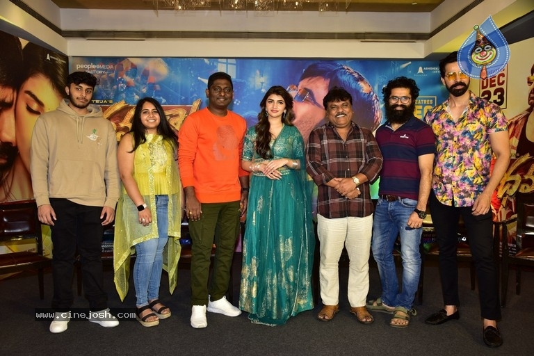 Dhamaka Release Press Meet - 17 / 19 photos