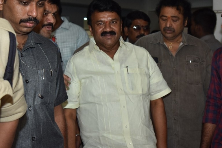 Celebrities condolences Kaikala Satyanarayana - 30 / 38 photos