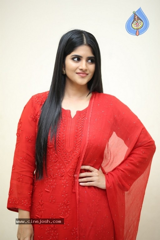 Megha Akash Photos - 10 / 21 photos