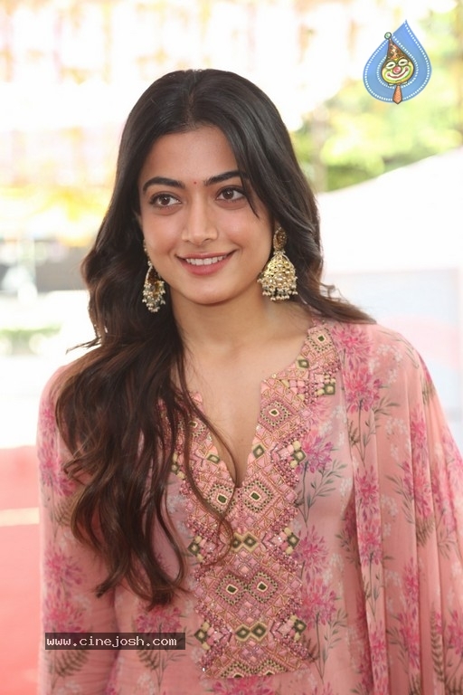 Rashmika Mandanna Photos - 7 / 20 photos