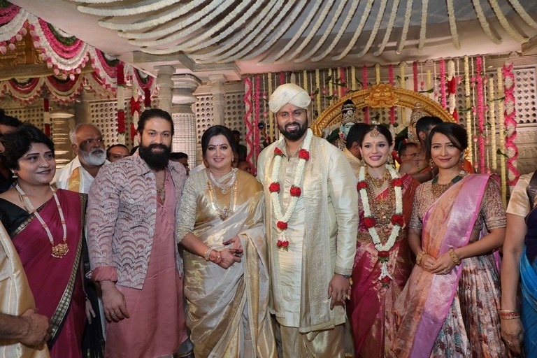 Abhishek Ambareesh Wedding Photos - 8 / 34 photos