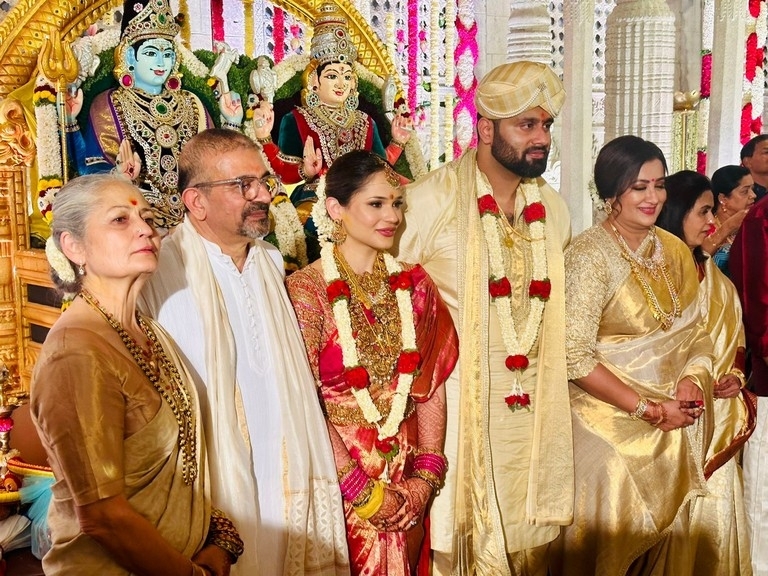 Abhishek Ambareesh Wedding Photos - 32 / 34 photos