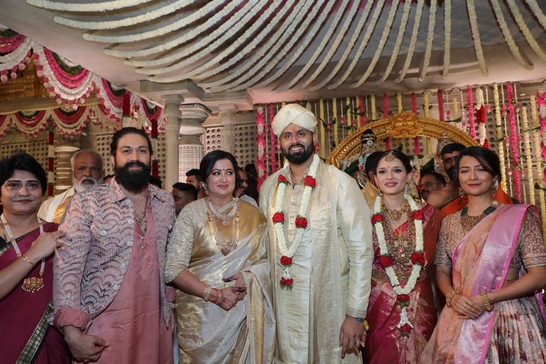 Abhishek Ambareesh Wedding Photos - 33 / 34 photos