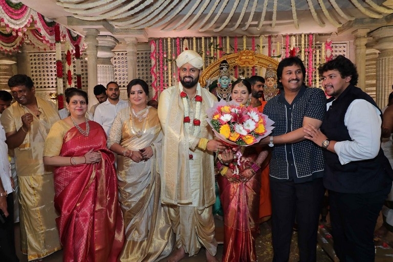 Abhishek Ambareesh Wedding Photos - 34 / 34 photos