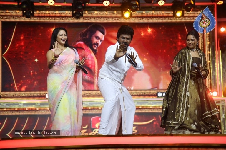 Chandramukhi 2 Audio launch - 27 / 42 photos