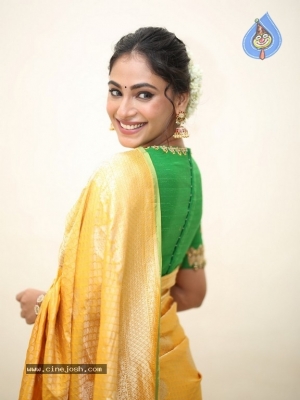 Anukreethy Vas Photos - 13 of 36