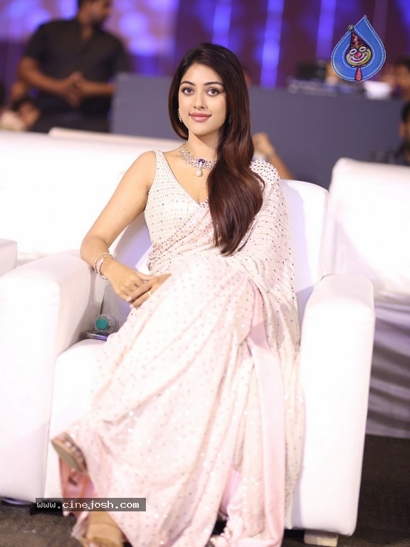 Anu Emmanuel Photo - 11 / 20 photos