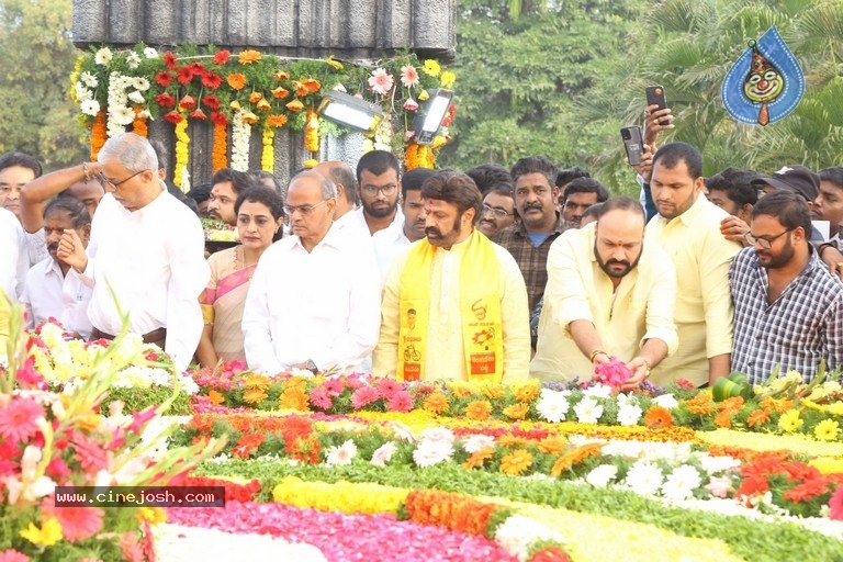 Nandhamuri Heros at NTR 28th Death Anniversary - 23 / 58 photos