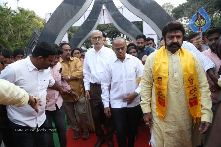 Nandhamuri Heros at NTR 28th Death Anniversary - 32 / 58 photos