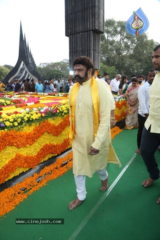 Nandhamuri Heros at NTR 28th Death Anniversary - 34 / 58 photos