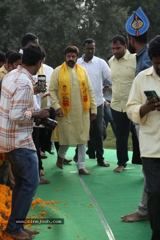 Nandhamuri Heros at NTR 28th Death Anniversary - 36 / 58 photos