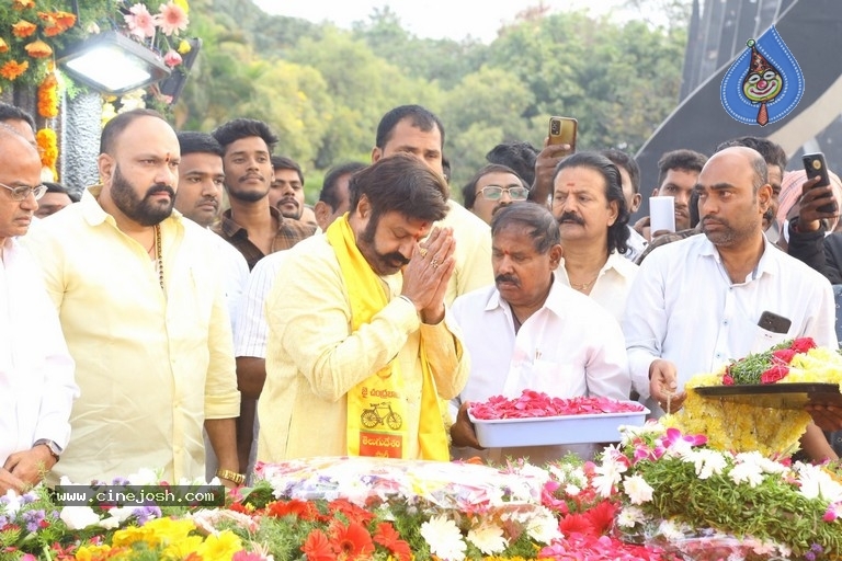 Nandhamuri Heros at NTR 28th Death Anniversary - 41 / 58 photos