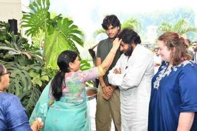 Pawan Kalyan Meets Megastar - 22 of 22