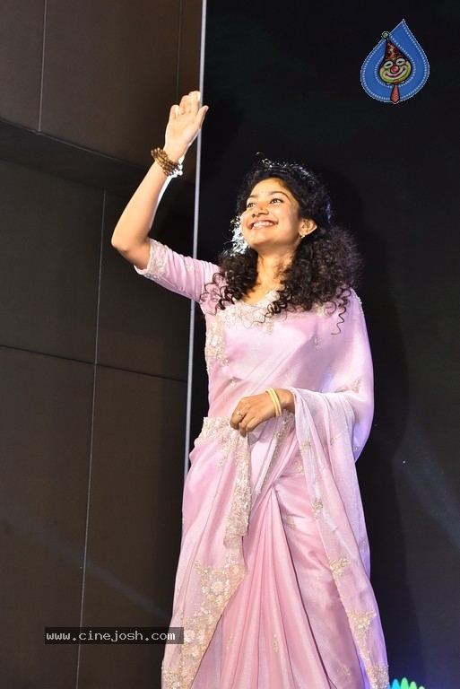 Sai Pallavi Photos - 8 / 9 photos