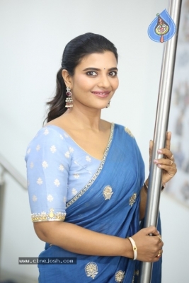 Aishwarya Rajesh Pics - 17 of 18