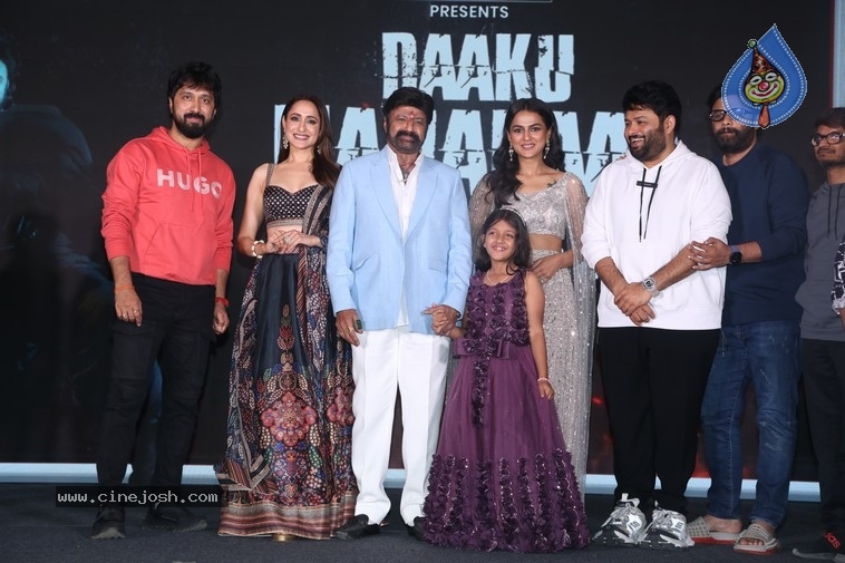 Daaku Maharaaj Success Meet - 28 / 35 photos