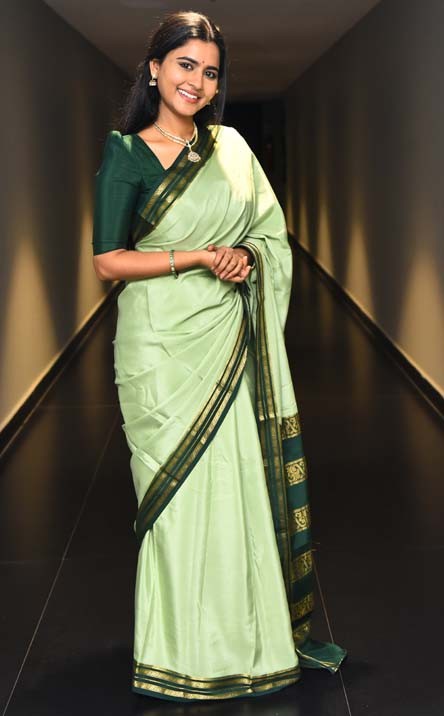 Deepa Balu Photos