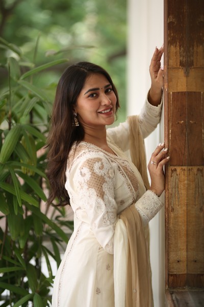Dhashvika Kinthalli Photos