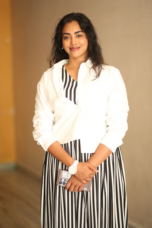 Kamakshi Bhaskarla Phptos
