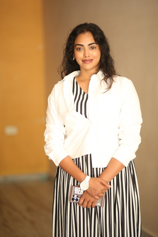 Kamakshi Bhaskarla Phptos