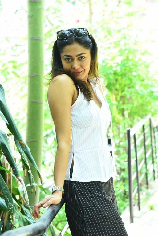 Payal Radhakrishna Photos