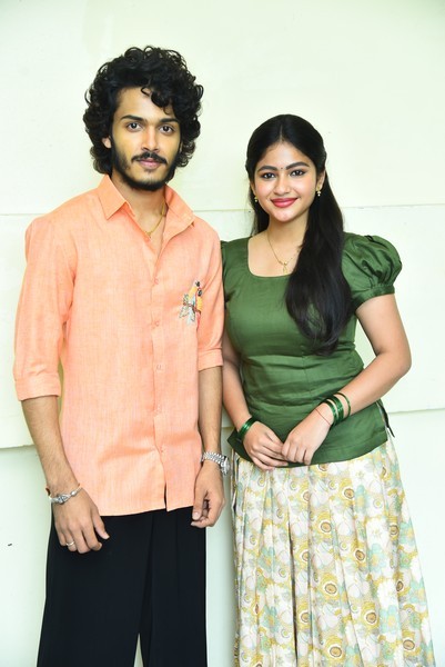 Thella Kaagitham Movie Teaser Launch Photos