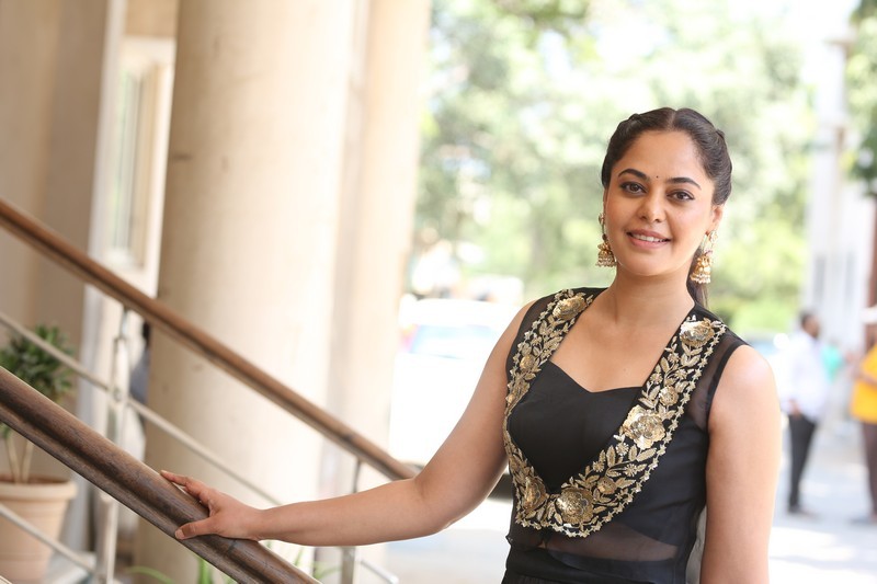 Bindu Madhavi Photos