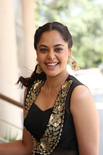 Bindu Madhavi Photos
