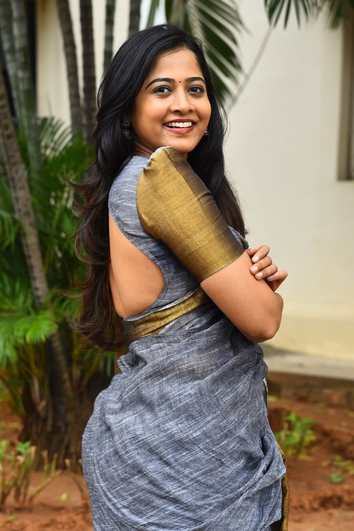 Sravani Reddy Photos