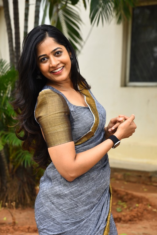 Sravani Reddy Photos